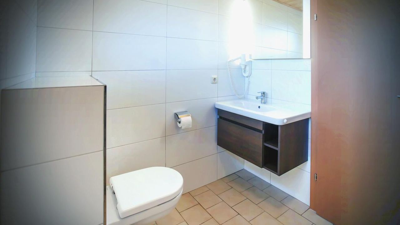 FW 11-17 I Dusche Wc FW 11-17 I Dusche Wc